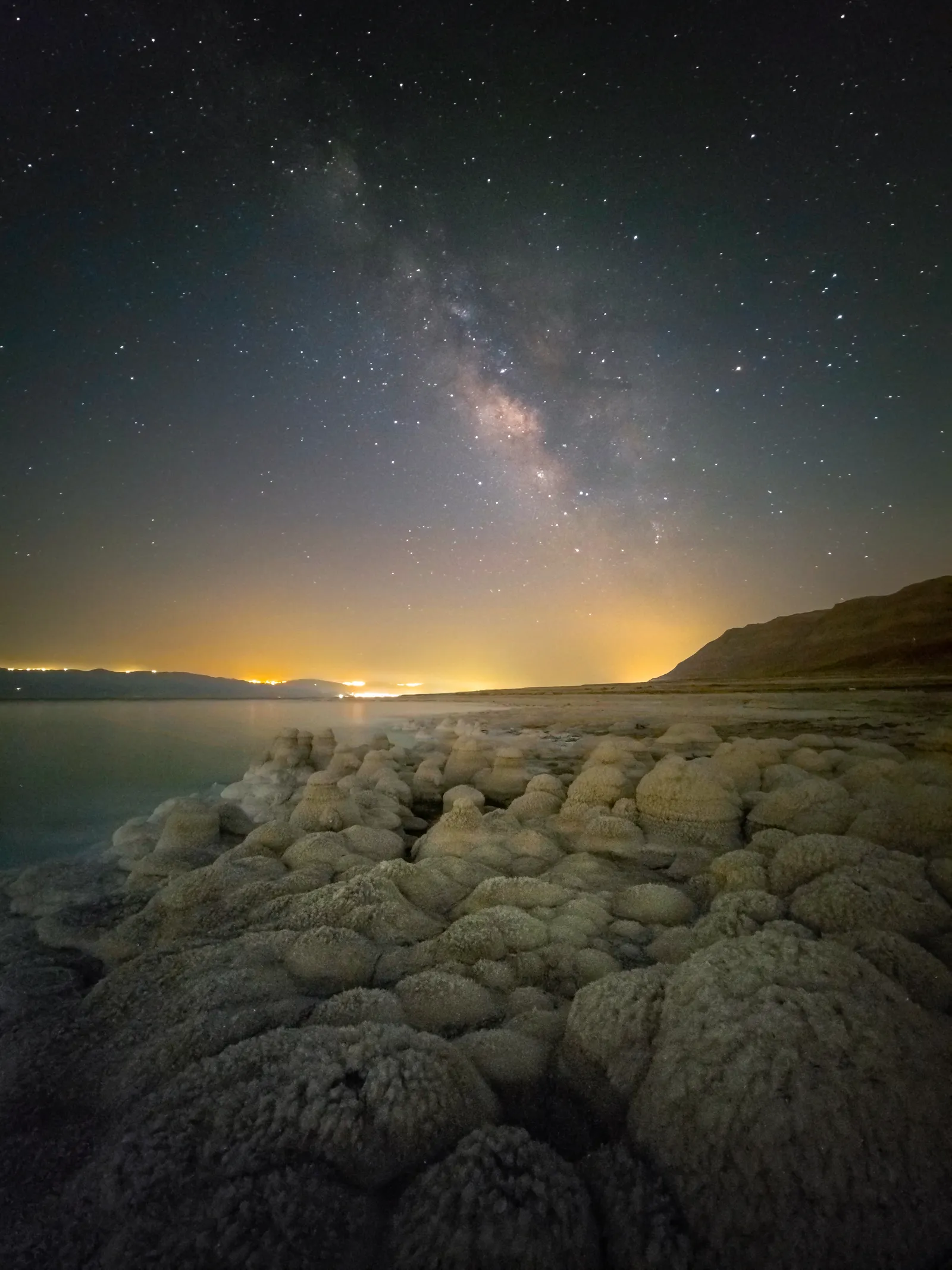 Milky Way photographed on a Samsung Galaxy S22 Ultra, astrophoto mode, 10 minutes
