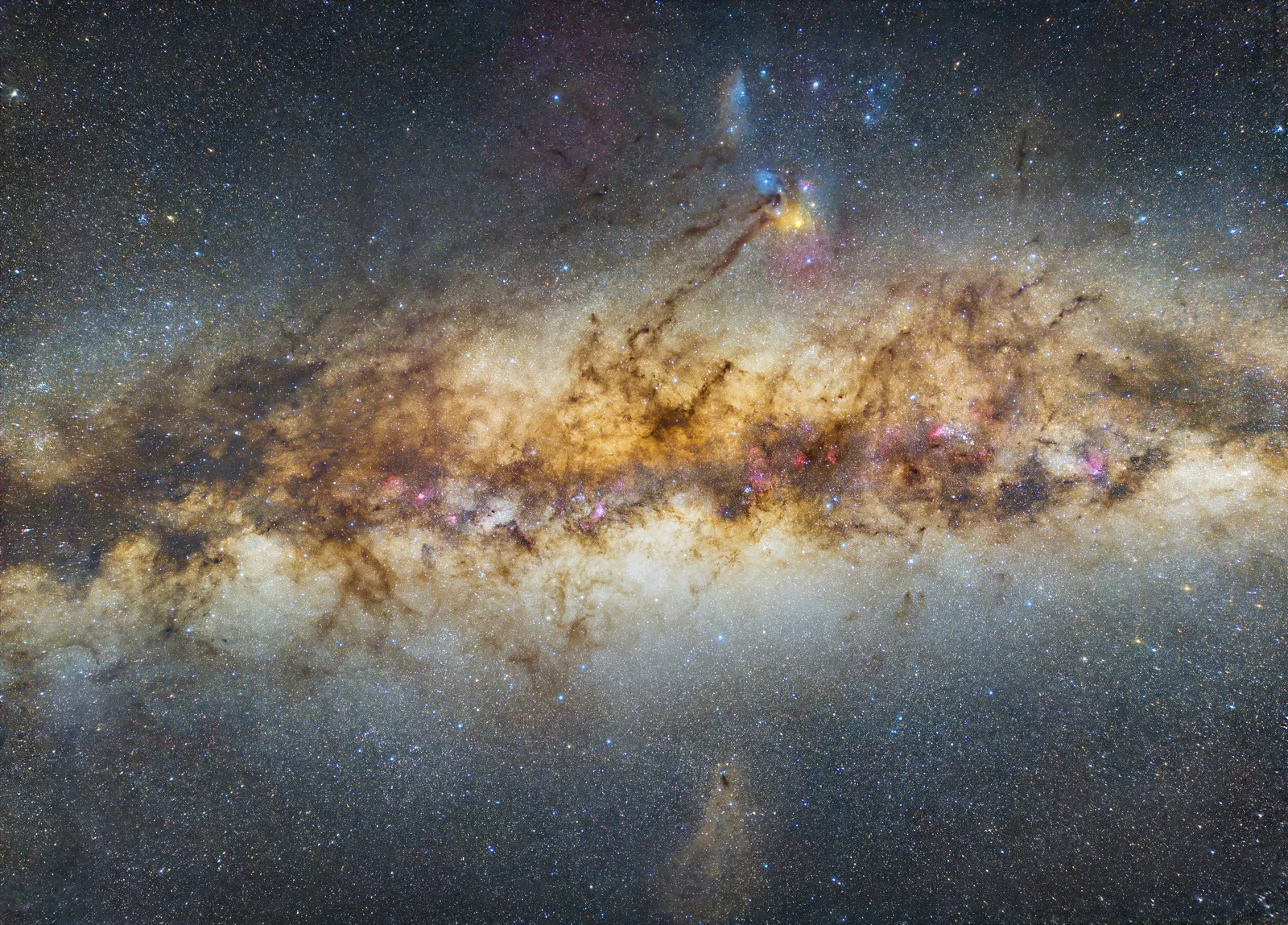 Milky Way photographed on a Xiaomi 12 with DeepSkyCamera Pro app, 250 frames at 55 seconds, ISO 400, f1.9, stacked