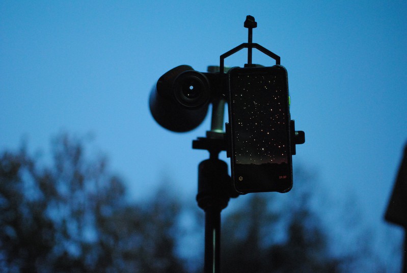 astronomy binoculars smartphone photography