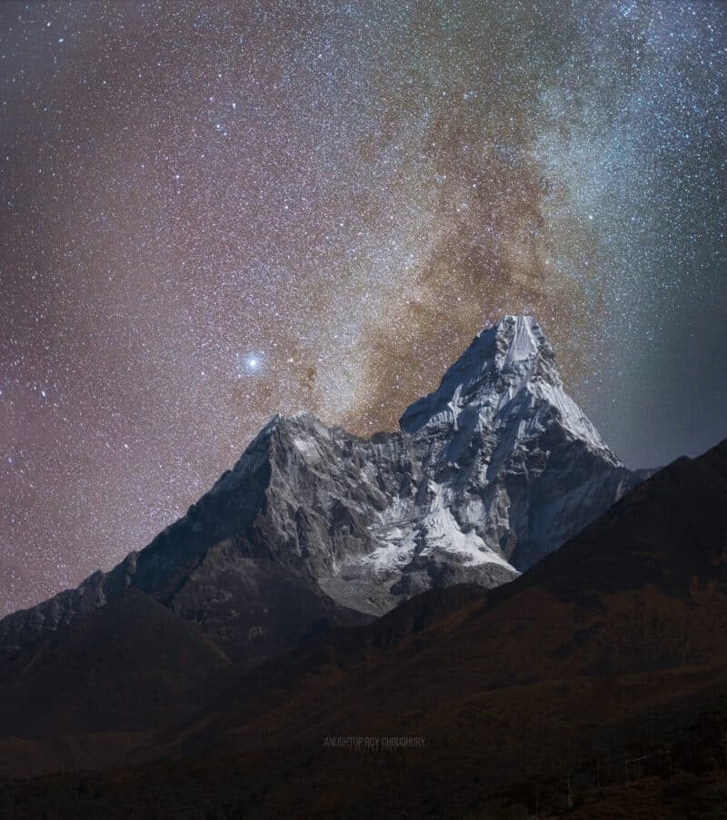 Milky Way over Amadablam Peak