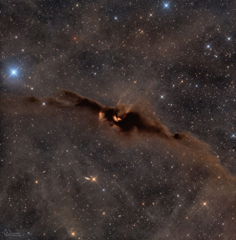 The Cosmic Bat - LDN43 (Image Credit: ShaRa)