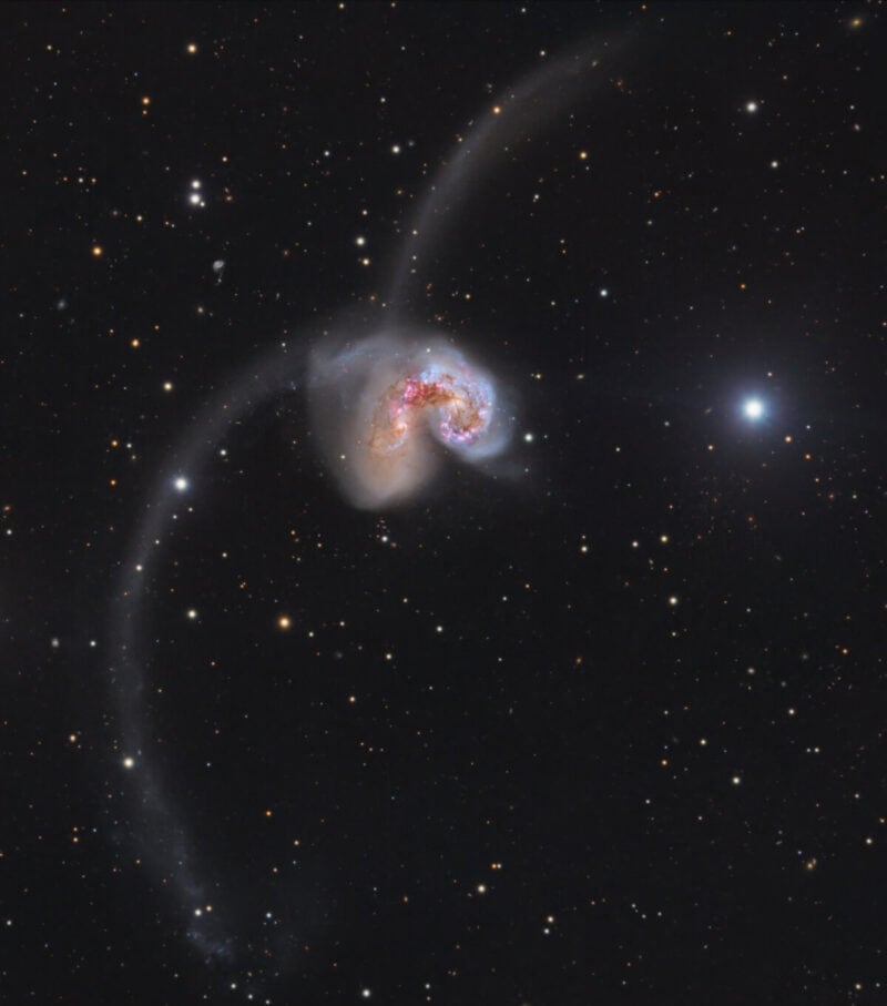 The Antennae Galaxies (Image Credit: ShaRa)