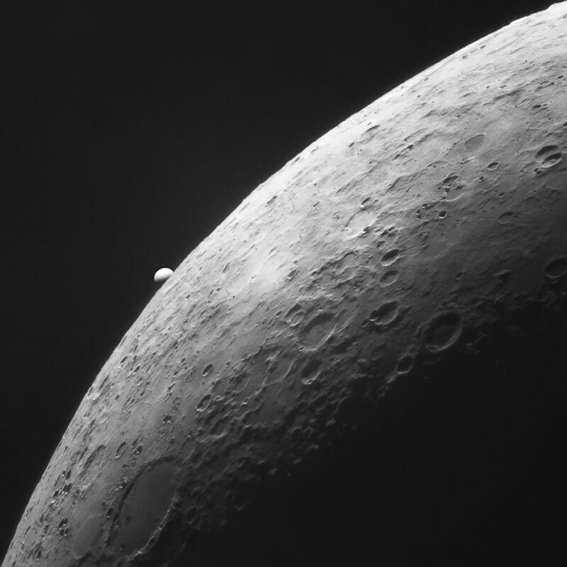 Venus and the Moon in Infrared © Lóránd Fényes